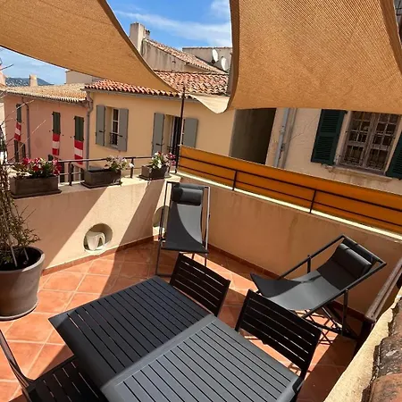 Centre - Grand Avec Terrasse *